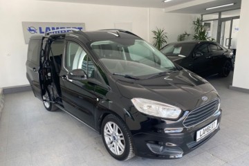 Ford Tourneo Courier 1.5 TDCi S&S Titanium